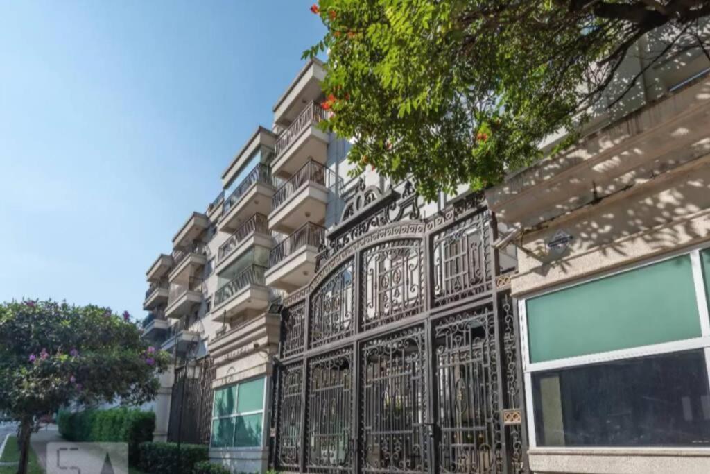 Apartamento 2093 - Em Frente Ao Hospital Einstein E Estadio Do Morumbi São Paulo